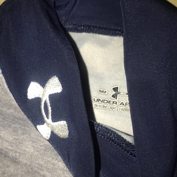 Under armour long sleeve - Picture 2 of 3
